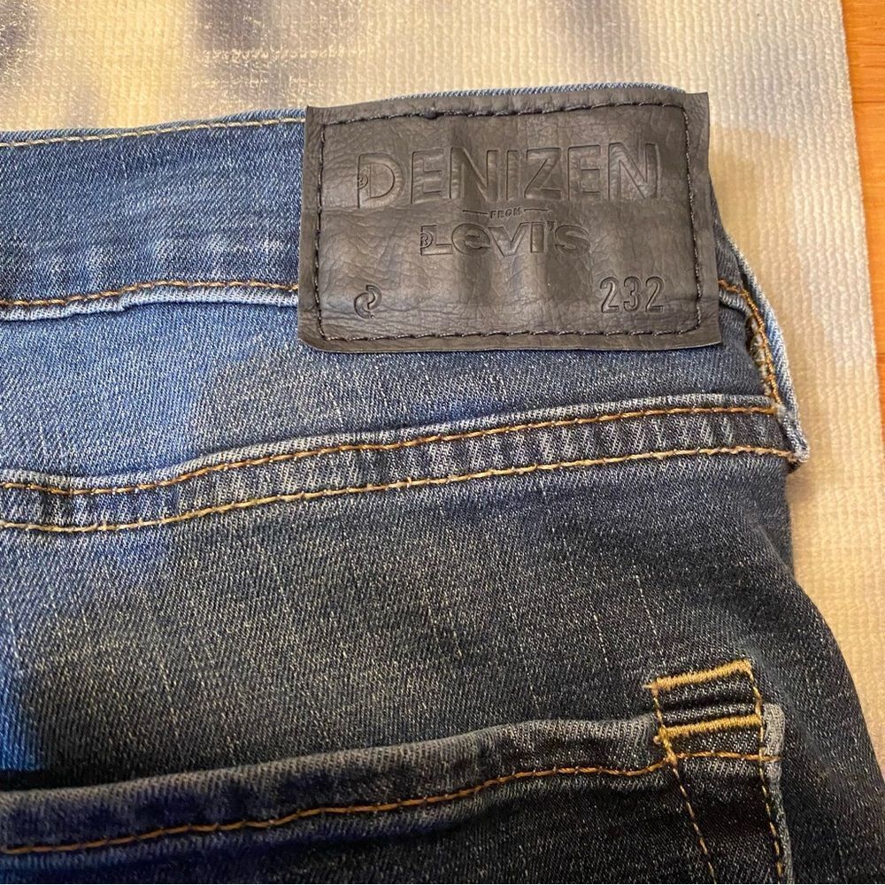 Levi’s Denizen Slim Straight Fit Blue Jeans size 36x34see pics re measurements - Picture 2 of 14